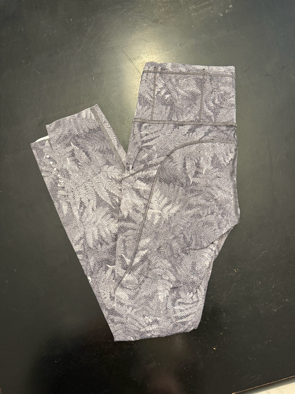 High-Waist Women's Leggings in Heathered Gray Fern Print
